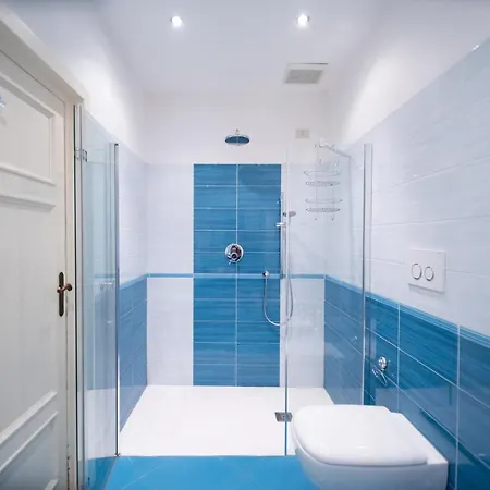 Re Migio With Terrace And Lift Apartment *
