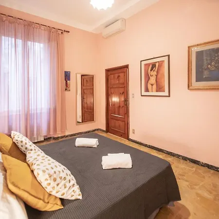 Apartment Re Migio With Terrace And Lift